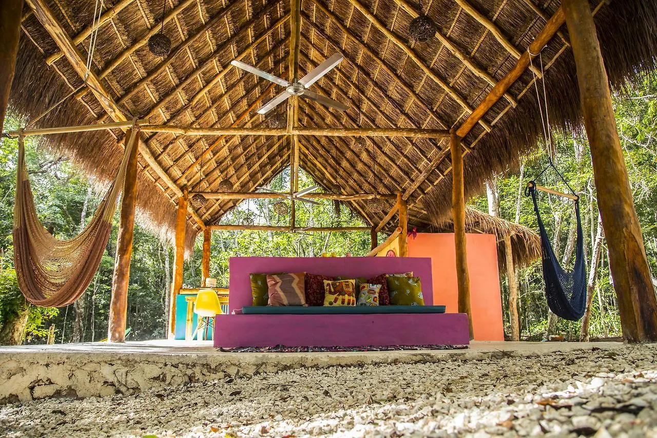 Lumapi Hotell Tulum 0*,