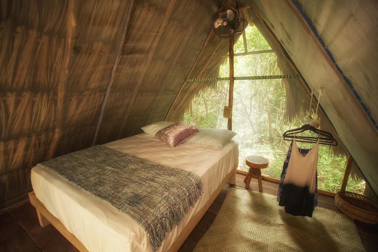 Lumapi Hotell Tulum 0*,
